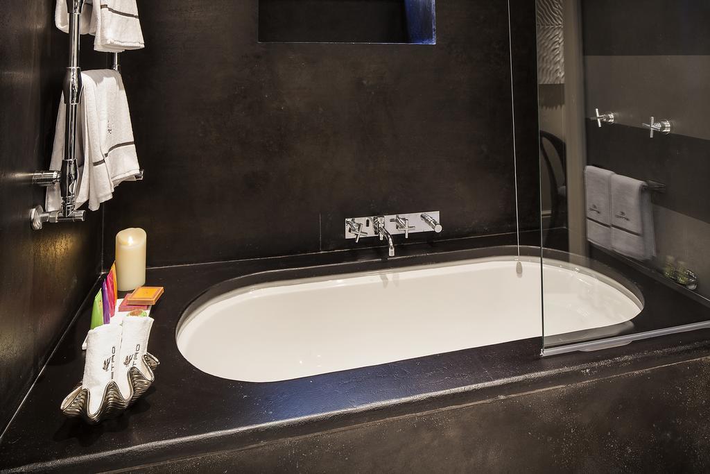 Pepoli9 Design Suites Rome Affittacamere 2*