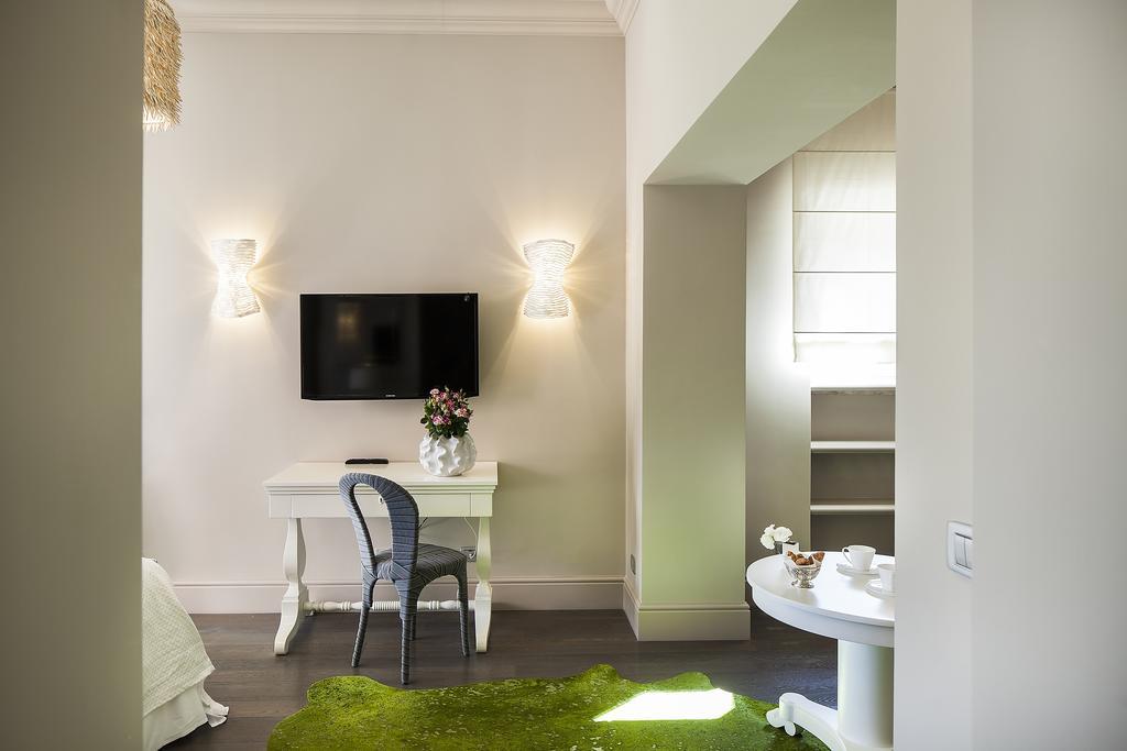 Pepoli9 Design Suites Rome 2* Roma