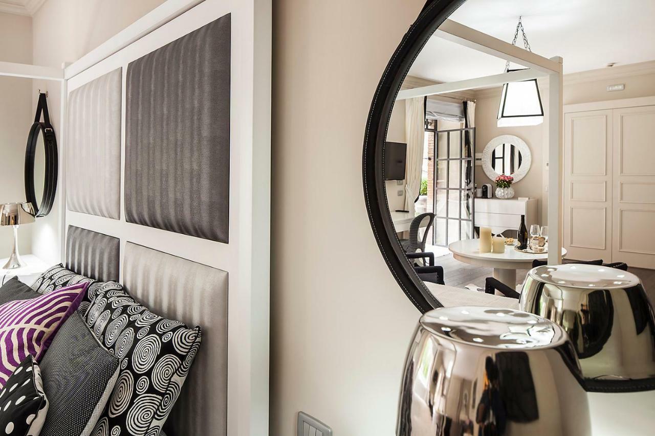 Pepoli9 Design Suites Rome Affittacamere 2*